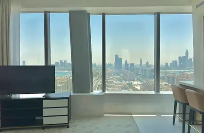 Apartment - 1 Bedroom - 2 Bathrooms for rent in The Palm Tower - Palm Jumeirah - Dubai