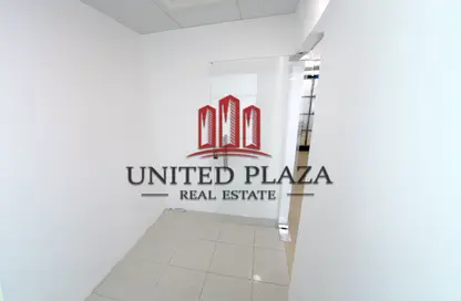 Office Space - Studio - 2 Bathrooms for rent in Al Mina Tower - Al Mina - Abu Dhabi Office Space - Studio - 2 Bathrooms for rent in Al Mina Tower - Al Mina - Abu Dhabi
