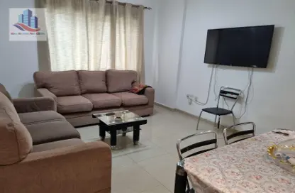 Living / Dining Room image for: Apartment - 1 Bedroom - 1 Bathroom for rent in Al Khan - Sharjah, Image 1