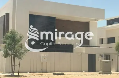 Villa - 4 Bedrooms - 5 Bathrooms for sale in West Yas - Yas Island - Abu Dhabi