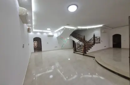 فيلا - 6 غرف نوم - 8 حمامات للايجار في الشعيبة - الروضة الشرقية - العين