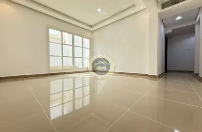 شقة - غرفة نوم - 1 حمام للايجار في الروضة - أبوظبي