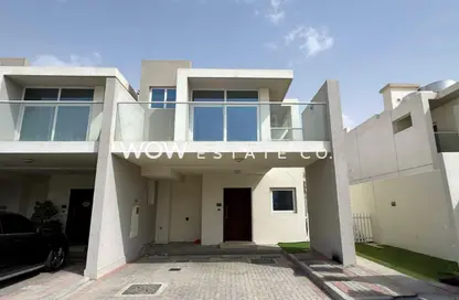 Villa - 3 Bedrooms - 3 Bathrooms for sale in Albizia - Damac Hills 2 - Dubai