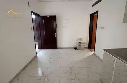 شقة - 1 حمام للايجار في مبنى مويلح - مويلح - الشارقة