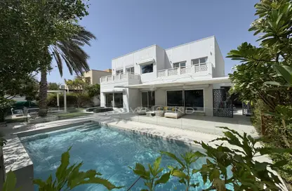 Villa - 5 Bedrooms - 5 Bathrooms for sale in Meadows 5 - Meadows - Dubai