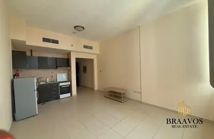 Apartment - Studio - 1 Bathroom for rent in Silicon Gates 4 - Silicon Gates - Dubai Silicon Oasis - Dubai Apartment - Studio - 1 Bathroom for rent in Silicon Gates 4 - Silicon Gates - Dubai Silicon Oasis - Dubai