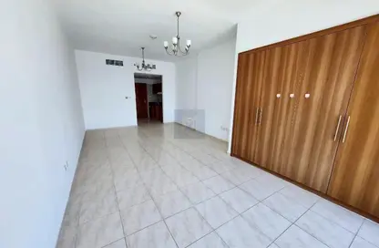 شقة - 1 حمام للايجار في سكاي كورتس تاور B - أبراج سكاي كورتس - مجمع دبي ريزيدنس - دبي لاند - دبي شقة - 1 حمام للايجار في سكاي كورتس تاور B - أبراج سكاي كورتس - مجمع دبي ريزيدنس - دبي لاند - دبي