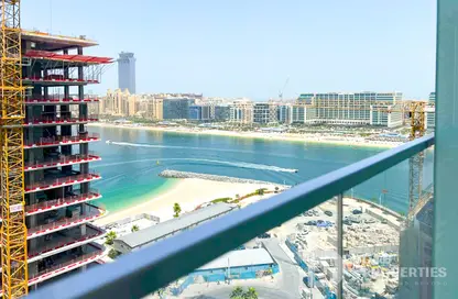 Apartment - 1 Bedroom - 2 Bathrooms for rent in Palace Beach Residence - EMAAR Beachfront - Dubai Harbour - Dubai