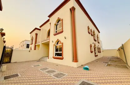 Villa - 4 Bedrooms - 6 Bathrooms for rent in Al Hooshi Villas - Hoshi - Al Badie - Sharjah