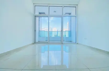 Apartment - 1 Bedroom - 2 Bathrooms for rent in Al Gurg Twin Towers - Al Nahda 2 - Al Nahda - Dubai