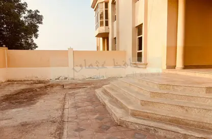 Stairs image for: Villa - Studio for rent in Khalifa City - Abu Dhabi, Image 1