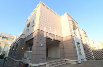 فيلا - 4 غرف نوم - 7 حمامات للايجار في قرية الفرسان - مدينة خليفة - أبوظبي