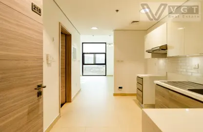 Kitchen image for: Apartment - 1 Bathroom for sale in SOL Bay - Business Bay - Dubai, Image 1