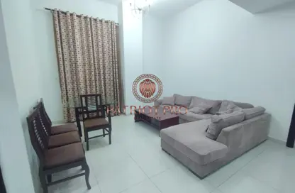 شقة - غرفة نوم - 2 حمامات للايجار في برج مرتفعات ليوا - برشا هايتس (تيكوم) - دبي