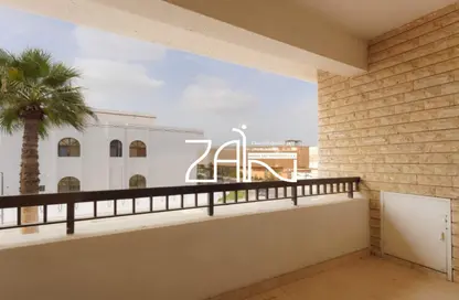 فيلا - 8 غرف نوم - 8 حمامات للبيع في المنهل - أبوظبي
