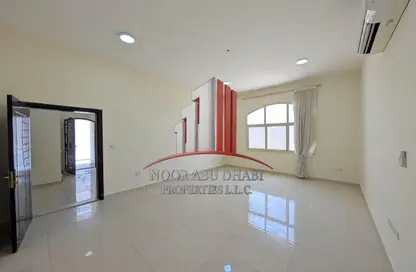 شقة - غرفة نوم - 1 حمام للايجار في الظاهر - العين