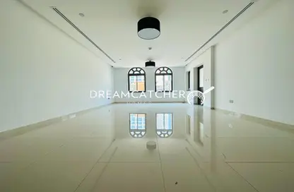 Empty Room image for: Apartment - 3 Bedrooms - 4 Bathrooms for sale in Golden Mile 1 - Golden Mile - Palm Jumeirah - Dubai, Image 1