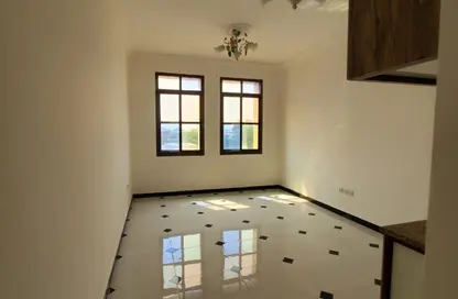 شقة - 1 حمام للايجار في فلل الروضة 3 - 3  الروضة - الروضة - عجمان