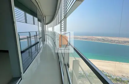 Apartment - 4 Bedrooms - 6 Bathrooms for rent in Landmark Tower - Corniche Road - Abu Dhabi