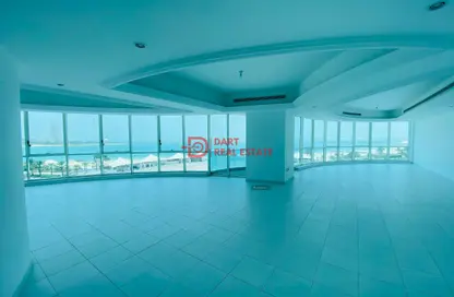 Duplex - 4 Bedrooms - 5 Bathrooms for rent in Bel Ghailam Tower - Corniche Road - Abu Dhabi