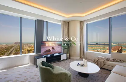 Apartment - 1 Bedroom - 2 Bathrooms for rent in The Palm Tower - Palm Jumeirah - Dubai