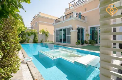 Pool image for: Villa - 4 Bedrooms - 5 Bathrooms for rent in Legacy - Jumeirah Park - Dubai, Image 1