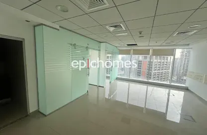Office Space - Studio - 1 Bathroom for rent in The Burlington - Business Bay - Dubai