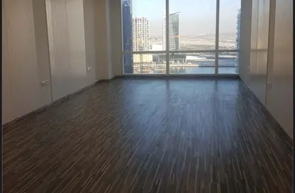 Office Space - Studio - 1 Bathroom for sale in Tamani Art Tower - Business Bay - Dubai
