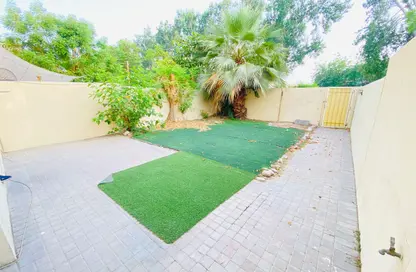 Villa - 2 Bedrooms - 3 Bathrooms for rent in Springs 12 - The Springs - Dubai