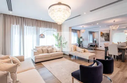 Villa - 4 Bedrooms - 4 Bathrooms for sale in Legacy - Jumeirah Park - Dubai