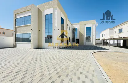 شقة - 3 غرف نوم - 5 حمامات للايجار في زاخر - العين