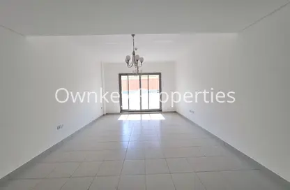 شقة - غرفة نوم - 2 حمامات للايجار في فاطمه محمد احمد بن سليمان - الرفاعة - بر دبي - دبي