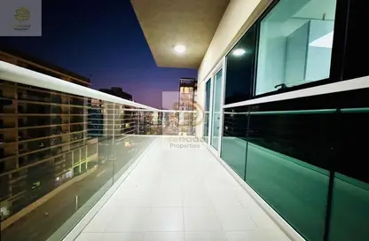 Apartment - 1 Bedroom - 2 Bathrooms for rent in Jumeirah Garden City - Al Satwa - Dubai