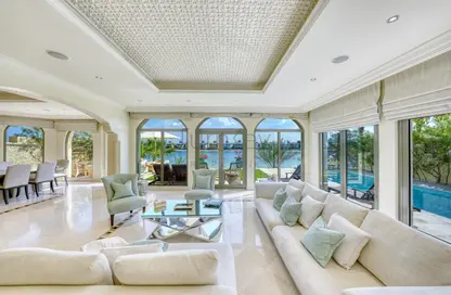Villa - 4 Bedrooms - 5 Bathrooms for rent in Garden Homes Frond F - Garden Homes - Palm Jumeirah - Dubai