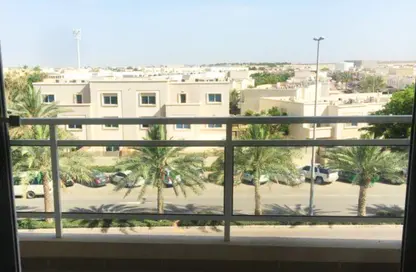 Apartment - 2 Bedrooms - 3 Bathrooms for rent in Tower 14 - Al Reef Downtown - Al Reef - Abu Dhabi