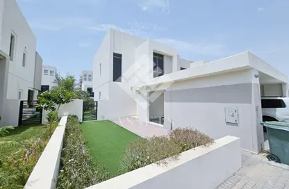 فيلا - 4 غرف نوم - 4 حمامات للايجار في زهرا تاون هاوس - تاون سكوير - دبي فيلا - 4 غرف نوم - 4 حمامات للايجار في زهرا تاون هاوس - تاون سكوير - دبي