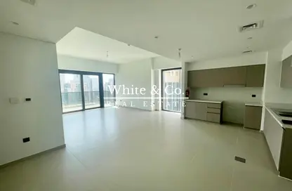 Apartment - 2 Bedrooms - 2 Bathrooms for sale in Act Towers - Opera District - Downtown Dubai - Dubai
