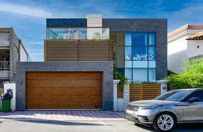 Villa - 6 Bedrooms - 6 Bathrooms for rent in Legacy - Jumeirah Park - Dubai