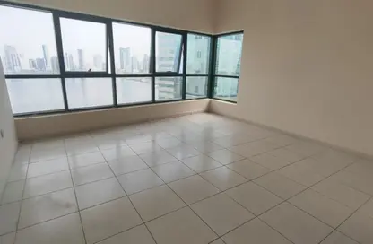 Apartment - 3 Bedrooms - 3 Bathrooms for rent in Al Majaz Tower - Al Majaz - Sharjah