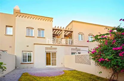 Outdoor House image for: Villa - 2 Bedrooms - 2 Bathrooms for sale in Springs 11 - The Springs - Dubai, Image 1