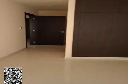 شقة - غرفة نوم - 2 حمامات للبيع في برج بارادايس ليك ب9 - ابراج بحيرة بارادايس - مدينة الإمارات - عجمان