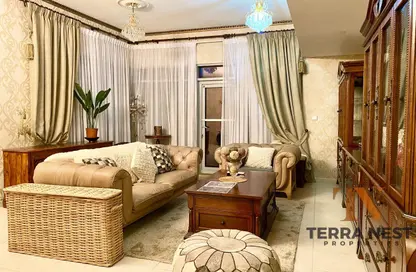 شقة - 2 غرف نوم - 2 حمامات للايجار في F برج - الأبراج الإدارية - الخليج التجاري - دبي