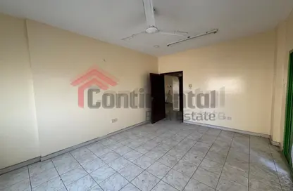 شقة - 3 غرف نوم - 3 حمامات للايجار في الجبيل - القاسمية - الشارقة