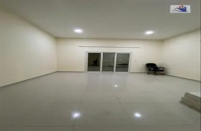 Empty Room image for: Villa - 6 Bedrooms for rent in Al Rahmaniya - Sharjah, Image 1