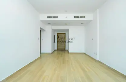 Apartment - 1 Bedroom - 1 Bathroom for rent in BLOOM TOWERS A - Bloom Towers - Jumeirah Village Circle - Dubai
