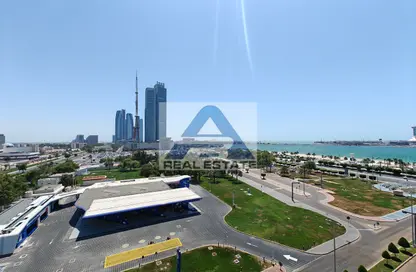 Apartment - 4 Bedrooms - 6 Bathrooms for rent in Corniche Road - Abu Dhabi