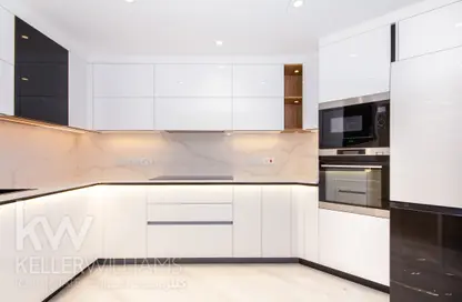 Apartment - 3 Bedrooms - 4 Bathrooms for sale in Al Sarrood - Shoreline Apartments - Palm Jumeirah - Dubai