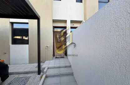 Apartment - 2 Bedrooms - 3 Bathrooms for rent in Nasma Residence - Al Tai - Sharjah