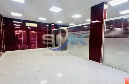 Shop - Studio - 1 Bathroom for rent in X10 - England Cluster - International City - Dubai
