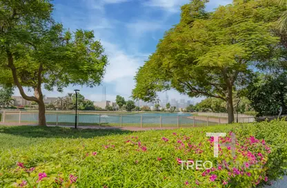 Villa - 5 Bedrooms - 6 Bathrooms for rent in Meadows 6 - Meadows - Dubai